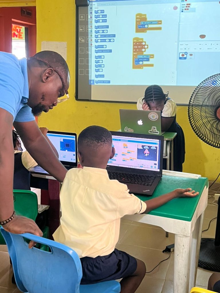 Summer tech class at Citytopschools